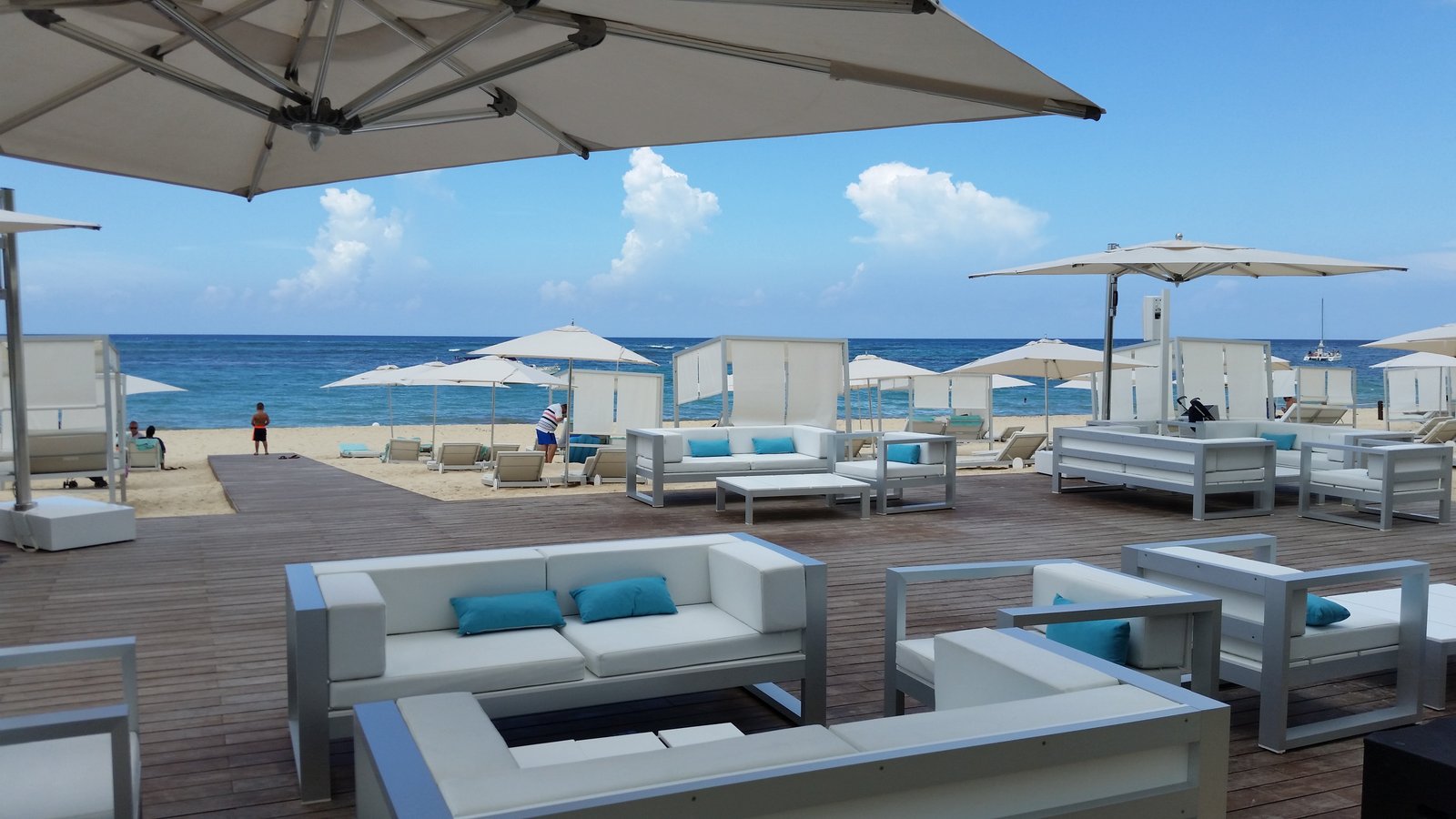Punta Can Beach Lounge